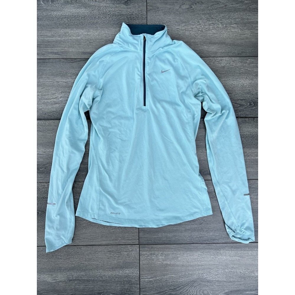 Nike Women's Size S Active T-Shirt Sport Top Women Ocean Blue Color